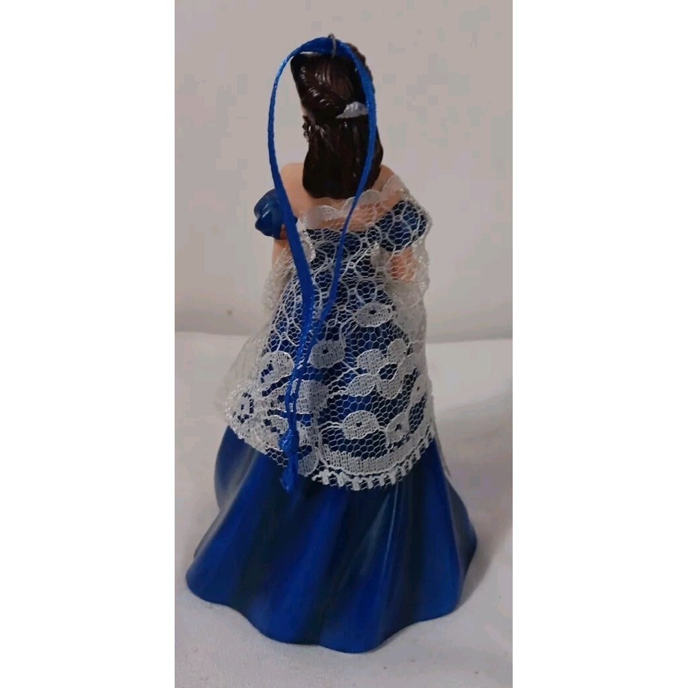 Vintage 2001 Hallmark Ornament Portrait of Scarlett Gone with the Wind Hallmark - Picture 4 of 10
